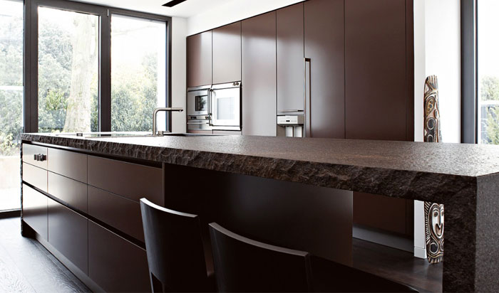 trendy-kitchen-cabinet-materials-finishes-11.jpg