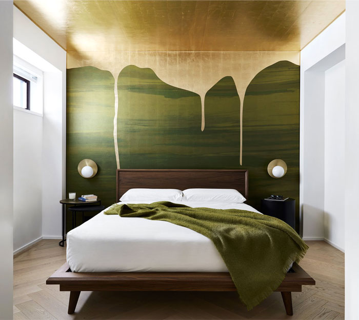 green-gold-wall-decor-bachelor-bedroom.jpg