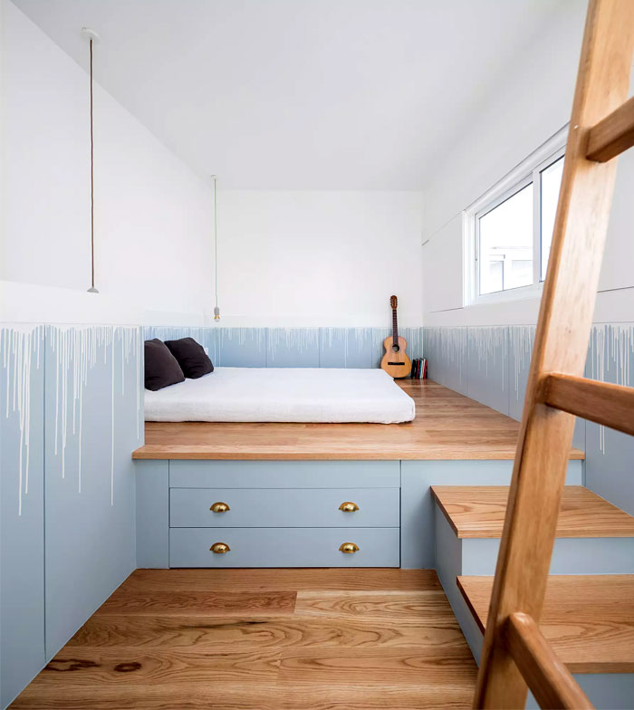 platform-storage-bed-mens-small-bedroom.jpg