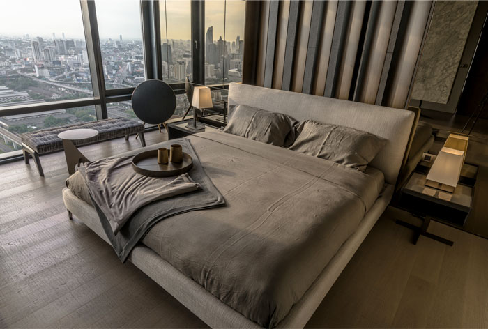 bachelor-apartment-home-office.jpg