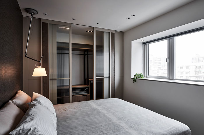 beds-suitable-mans-taste-wardrobe.jpg