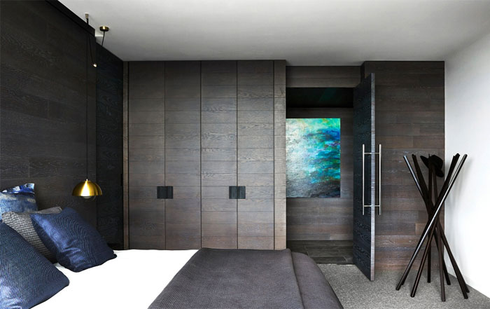 masculine-bedroom-decor-wardrobe.jpg